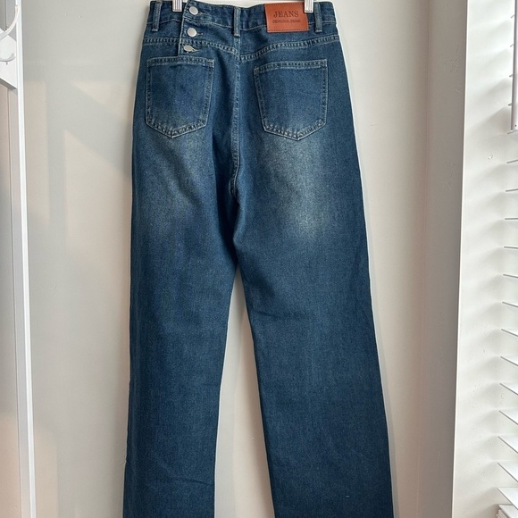 Commense Wide Leg Jeans - Picture 2 of 4